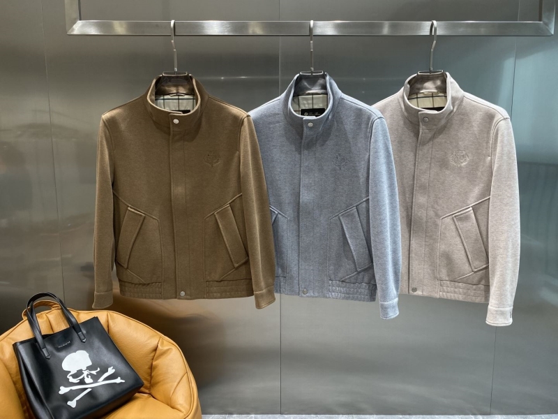 L0r0 P1ana outwear